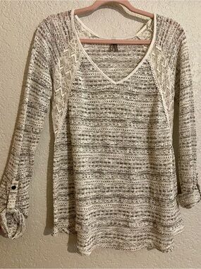 Vanity White and Gray V-Neck Sweater